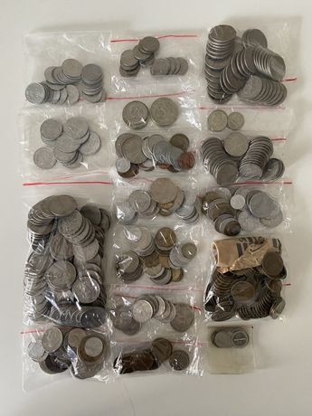 Колекція старих монет понад 20-ти країн