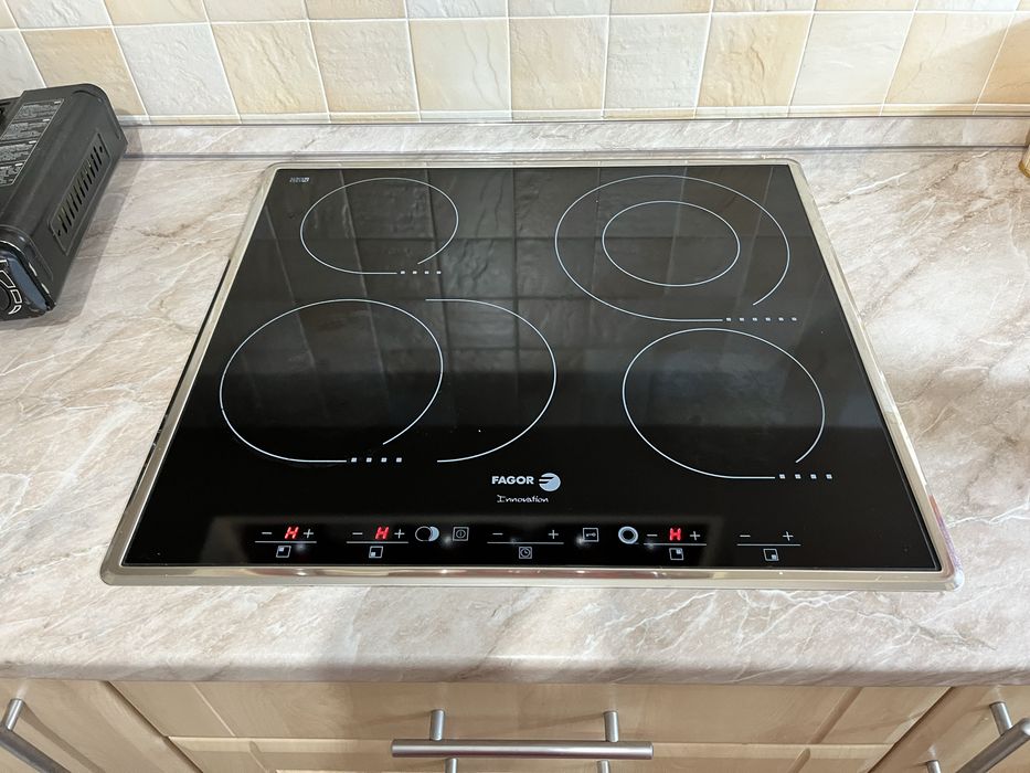 Електрична варильна поверхня Fagot