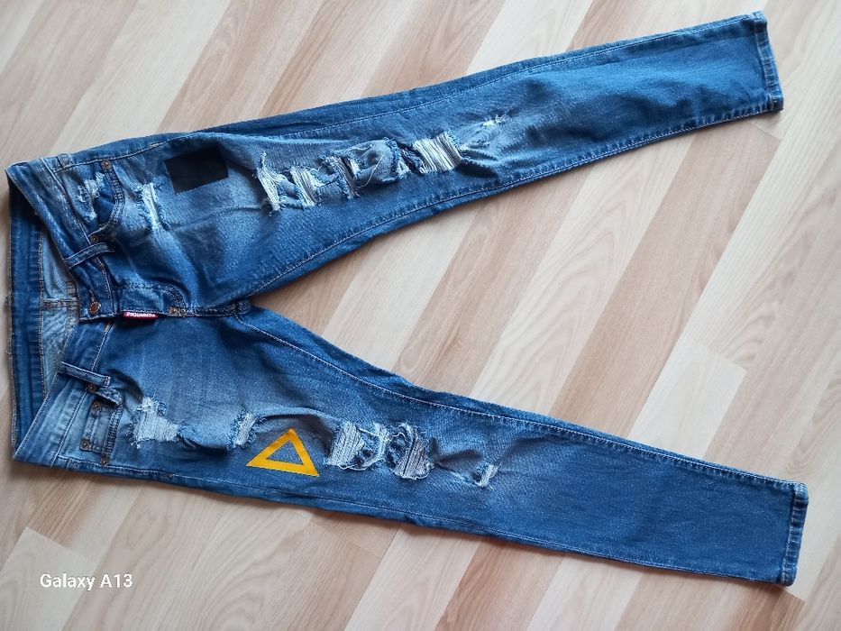 Dsquared2 spodnie damskie M