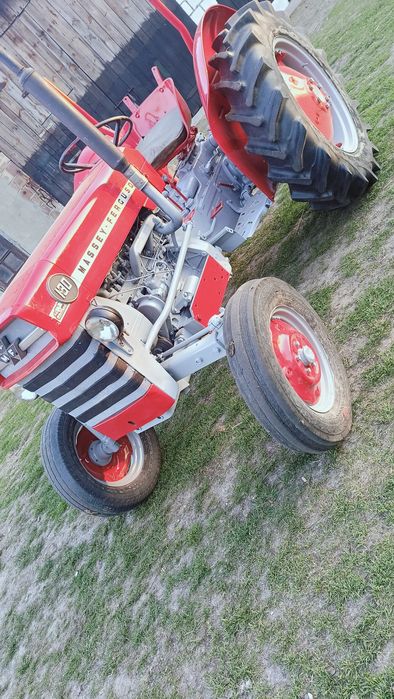 Massey Ferguson 130 4 Perkins, jak Ursus C-330