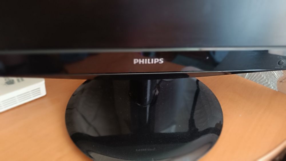 Монитор philips 196 VL.