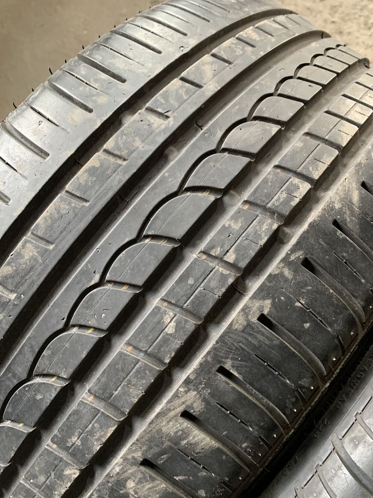 (4шт) 235/40R18 Pirelli PZero Rosso літні шини