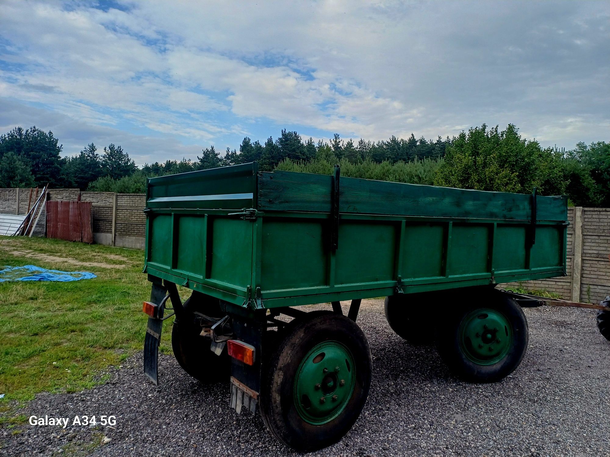 Sprzedam Przyczepa rolnicza ładownosc 4.5 t wysyp