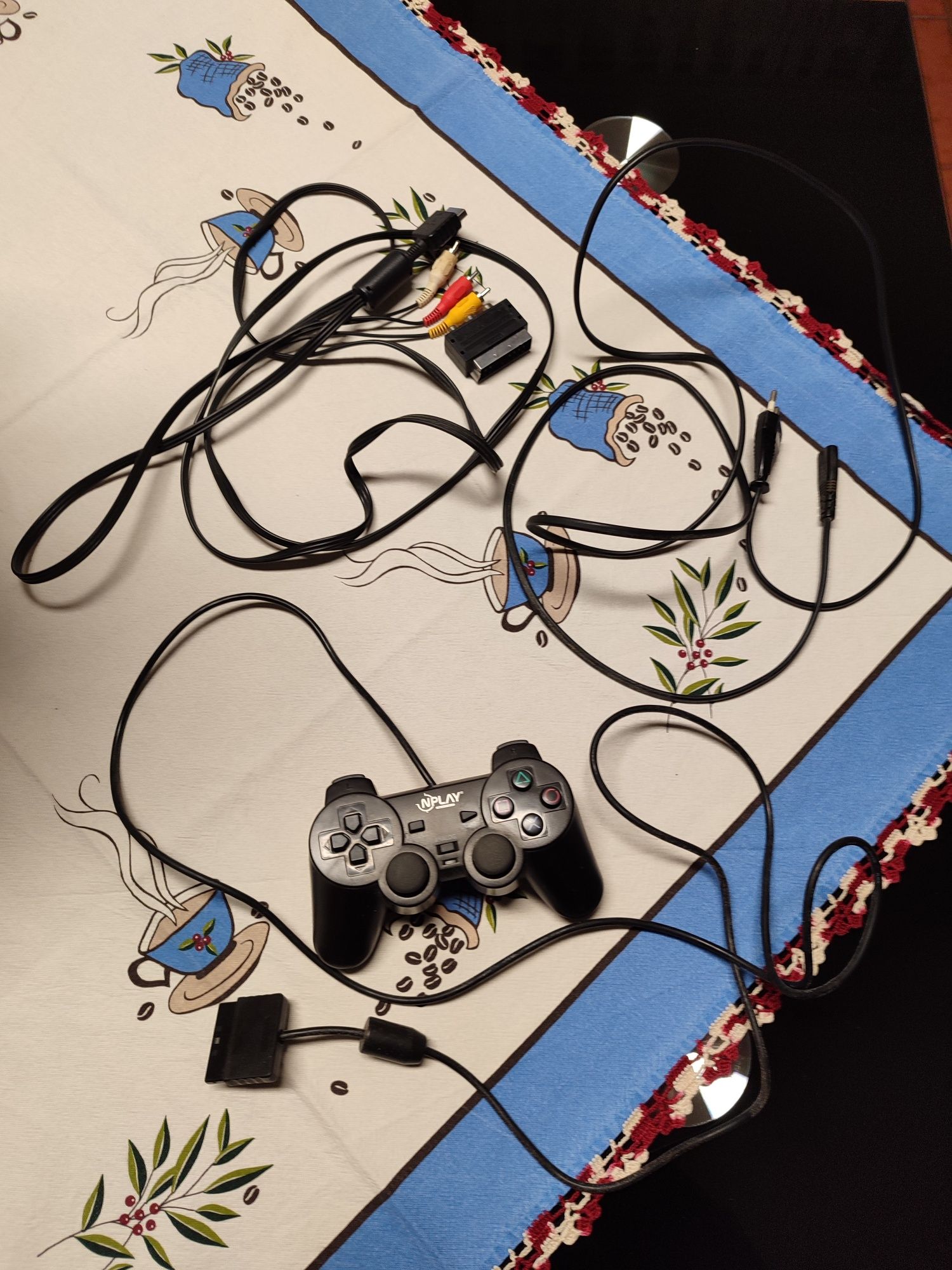 PlayStation 2 com jogos e acessórios
