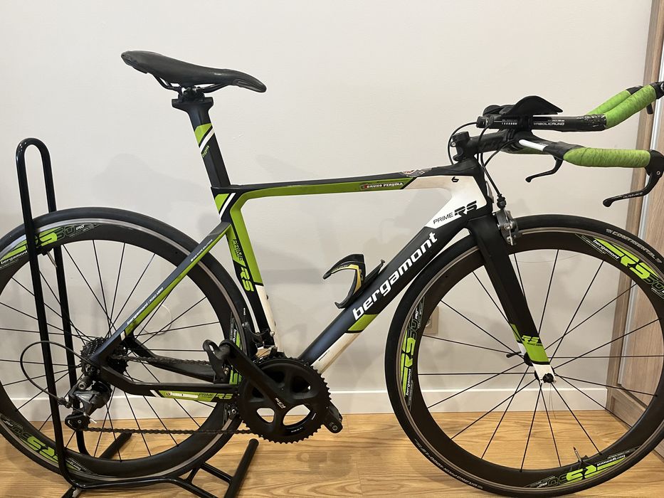 Bicicleta Bergamont preparada para triatlo ou TT