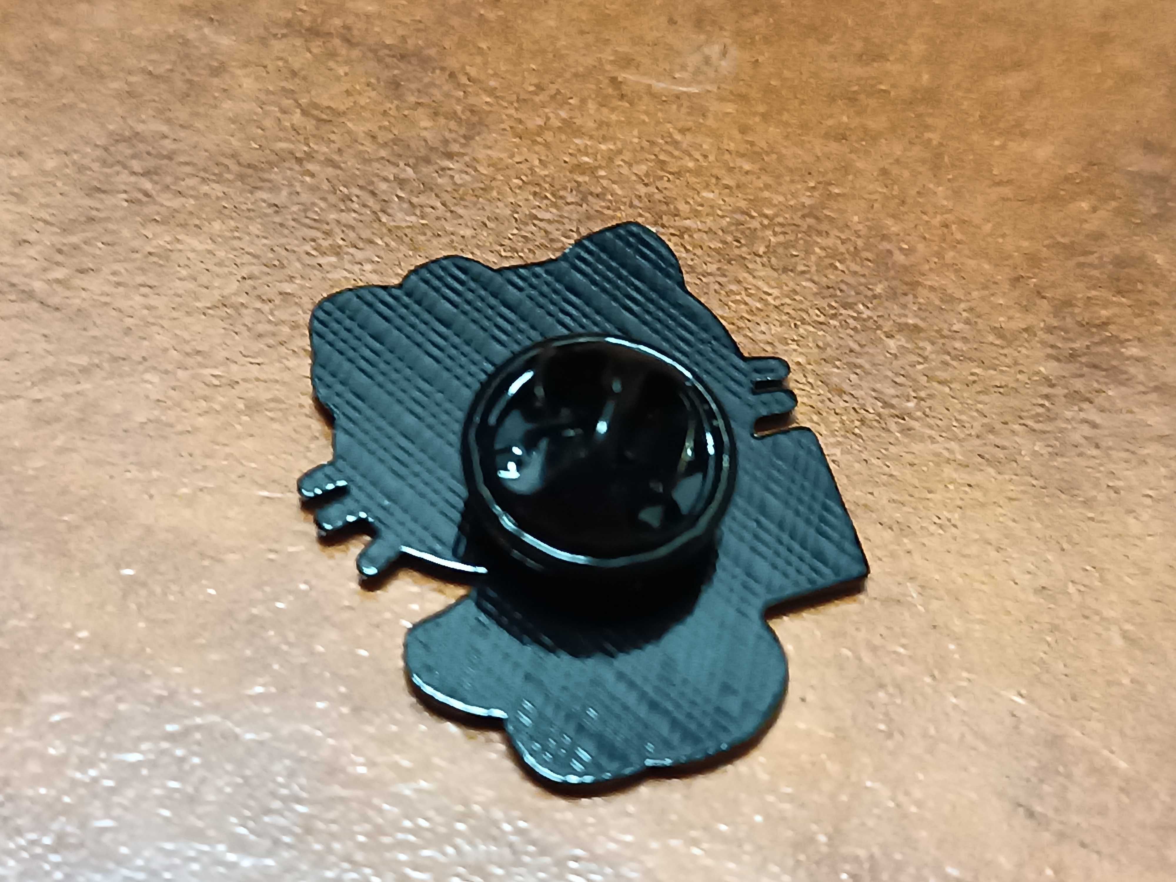 Przypinka, pin, do plecaka, na ubrania Hello Kitty