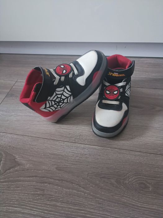 Buty chłopięce świecące Spiderman r 29