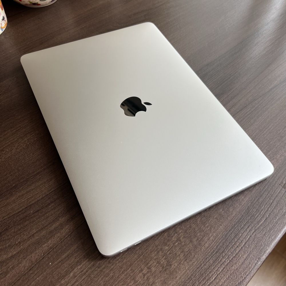 Macbook Pro 13inch 2017 128GB Silver