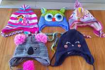 Czapki ciepłe zimowe dla dziewczynki 3-6 lat H&M HandMade Dora i inne