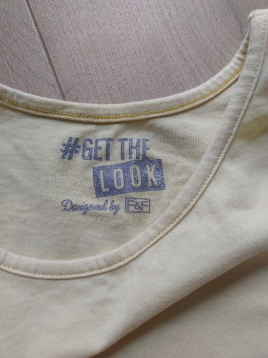 Koszulka / podkoszulka  dla dziewczynki marki F&F r. 128