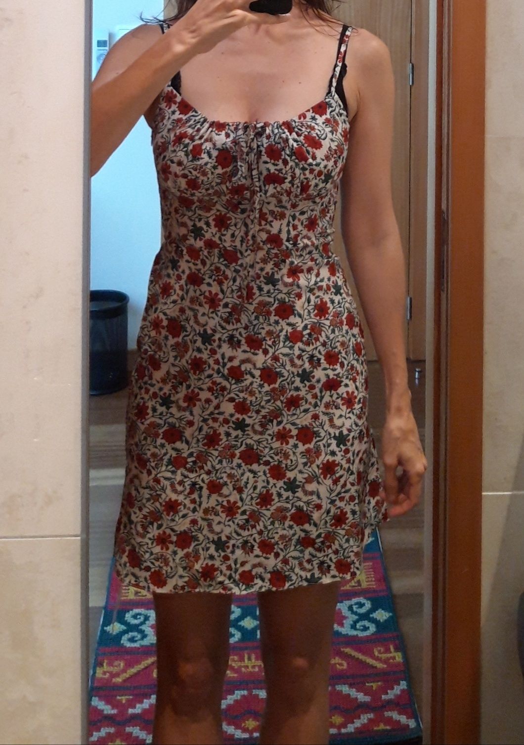 Vestido de Verão c/ padrões florais vintage - branco/verm. XS-S NOVO!