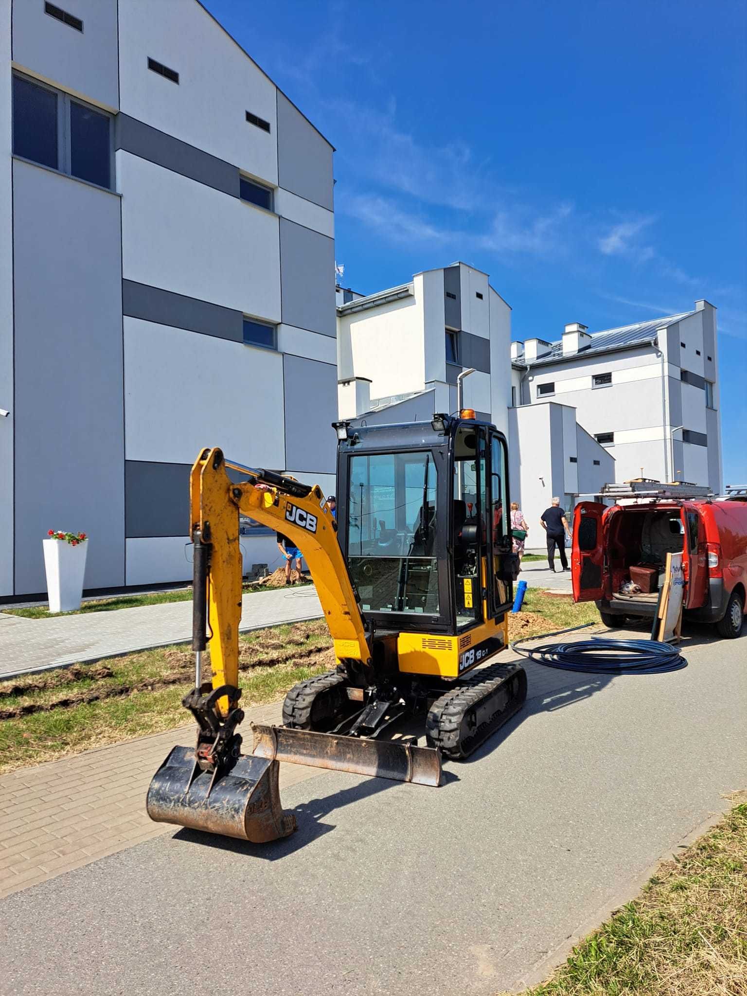 Usługi Minikoparką , Ładowarką , Rozładunek , Załadunek