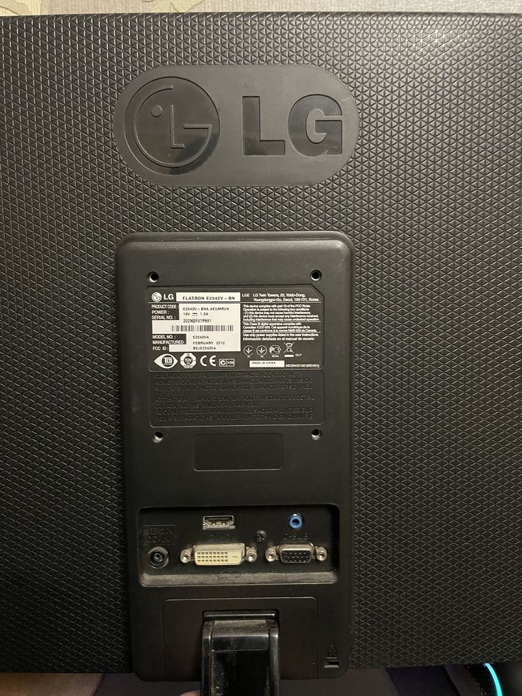 Монитор LG e2342