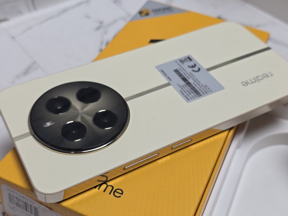 Realme 12+ 8/256 GB , стан нового.