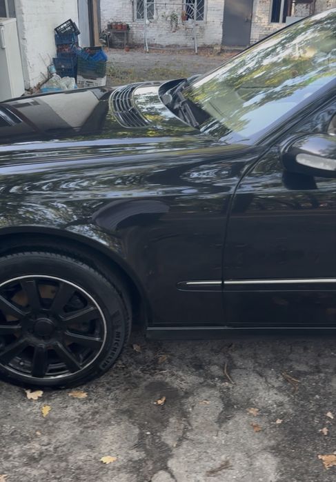 Mercedes w211 e- class