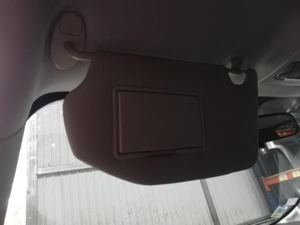 Pála de sol esquerda FORD Ka+