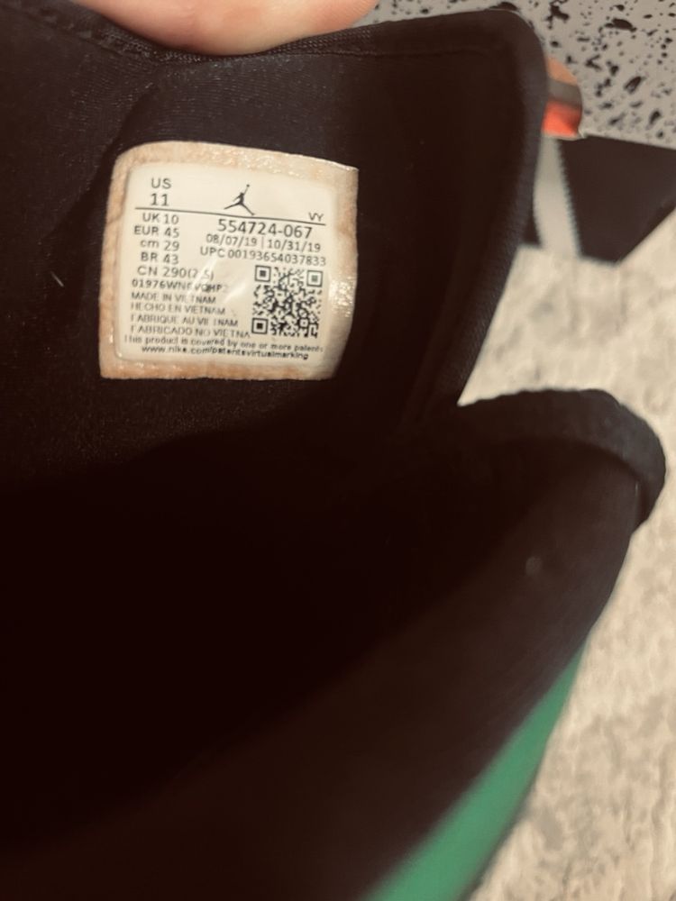 Кроссовки мужские AIR JORDAN 1 MID BLACK