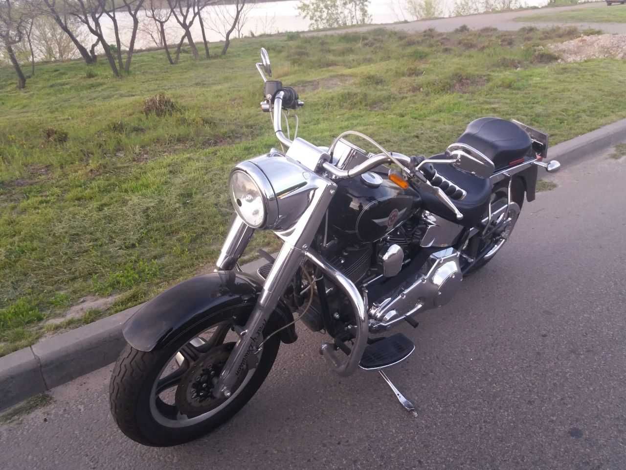 Мотоцикл Harley Davidson