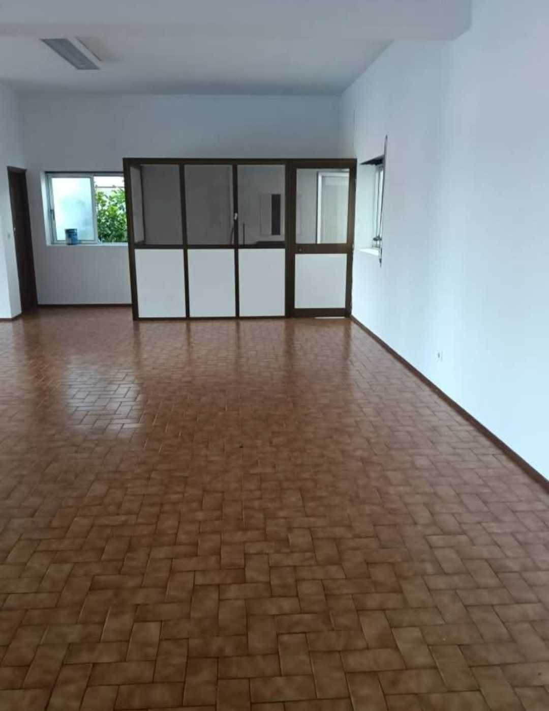 LOJA / ARMAZEM   c/200m2