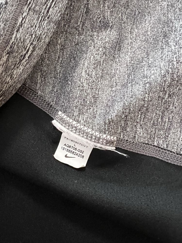 Жіноча спортивна майка nike dri fit l