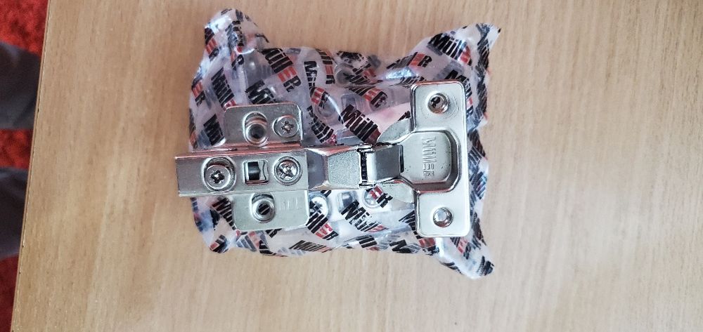 Завіси / петли Muller miiller