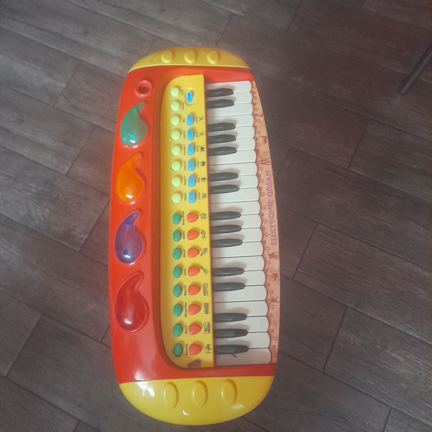 Organki, pianino