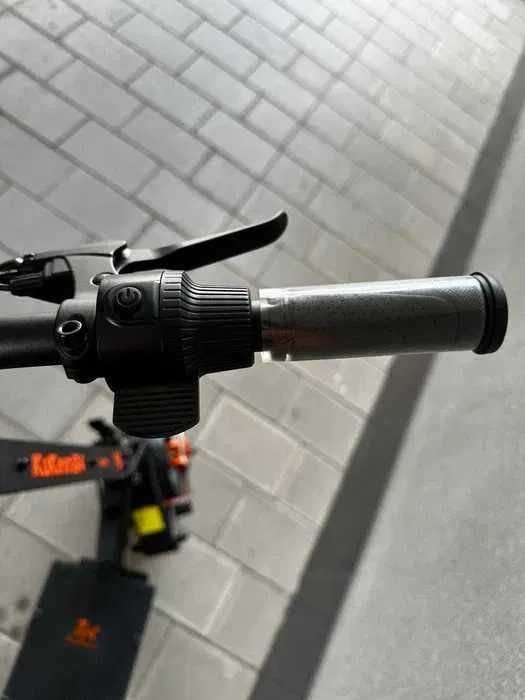 Електросамокат Segway Ninebot MAX G3, Электросамокат, На колесах, Б3