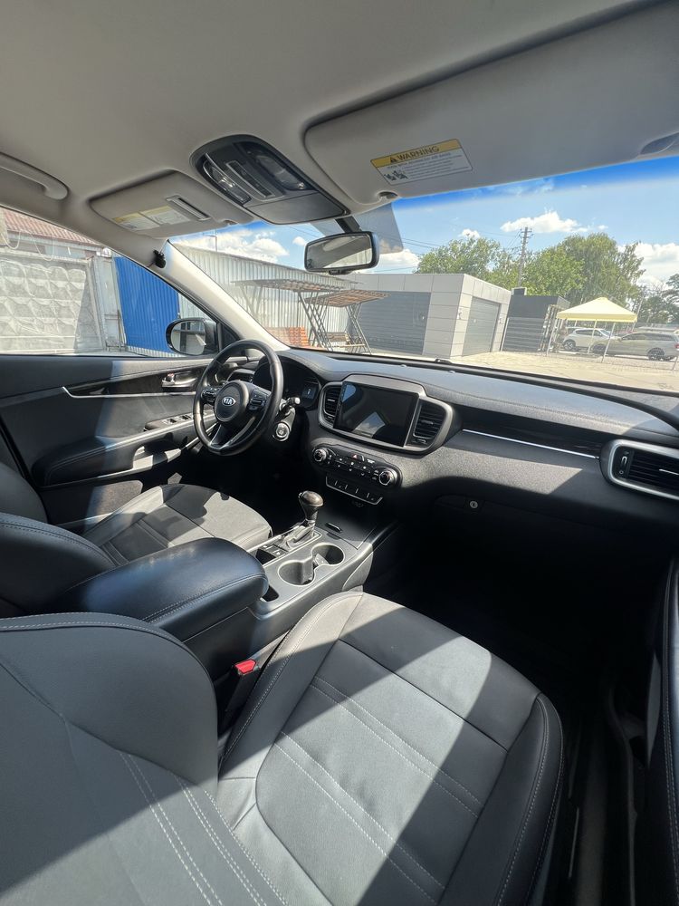 Продам Kia Sorento