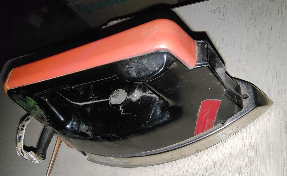 Утюг советский под ремонт