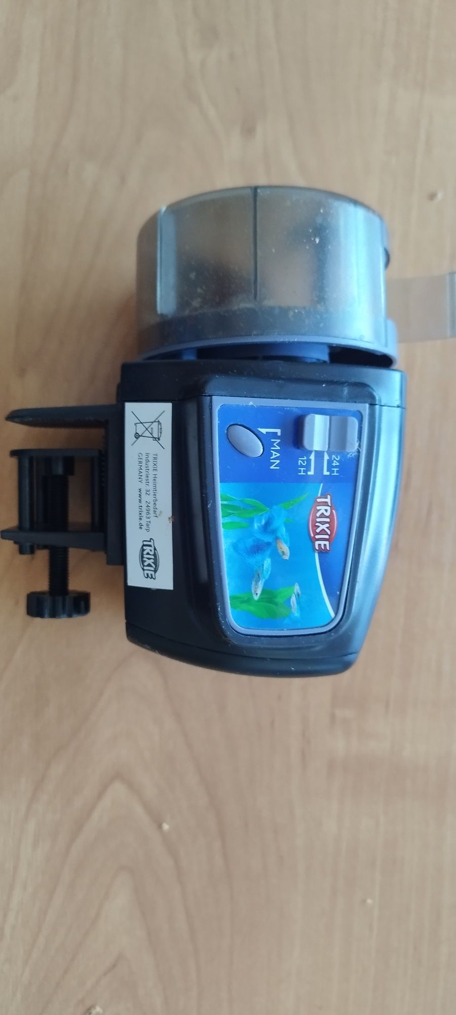Karmnik automatyczny do akwarium Trixe