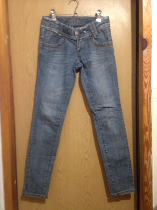Джинсы Х/Бшорошего качества.