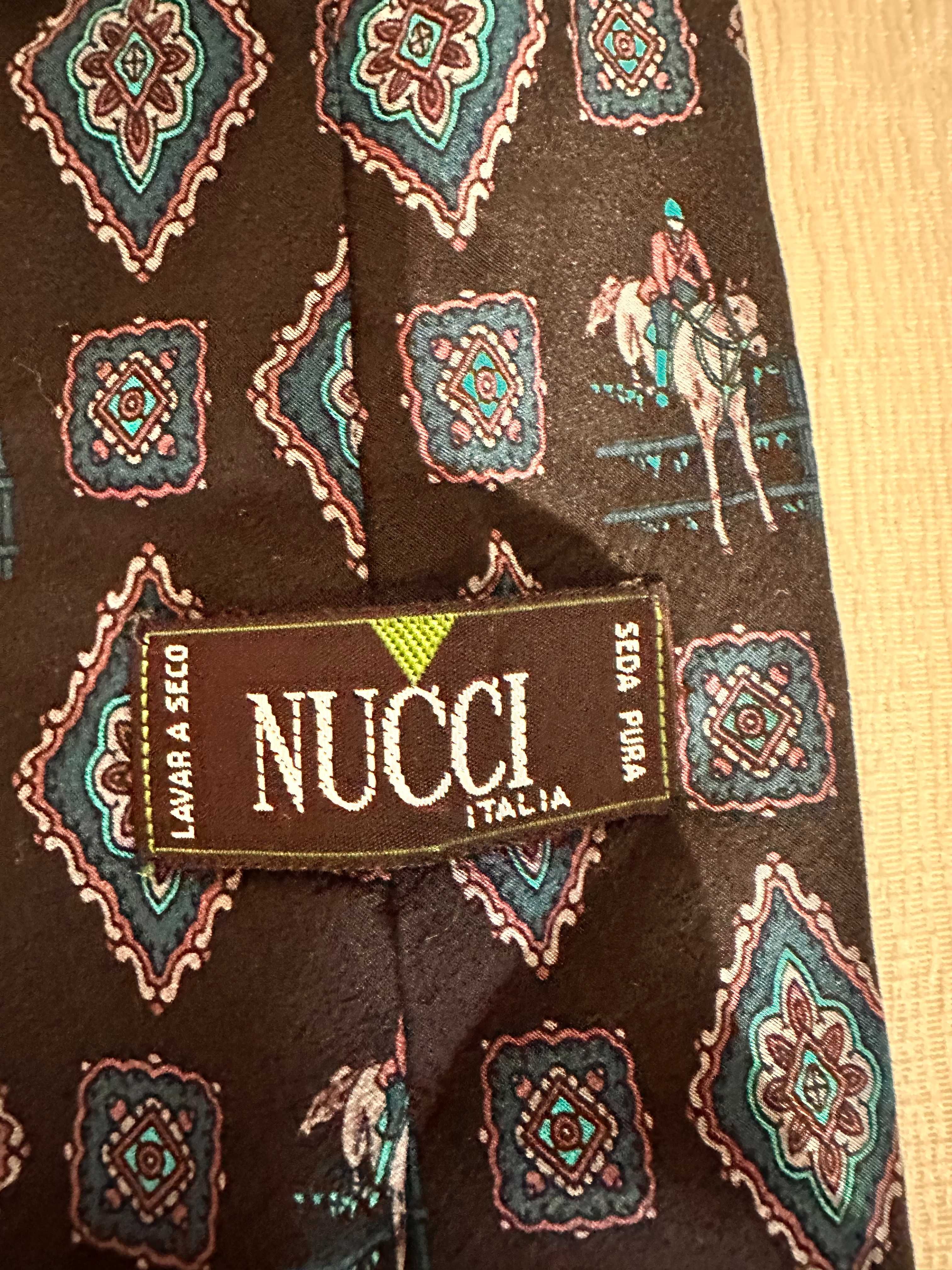 Gravata Arturo Nucci