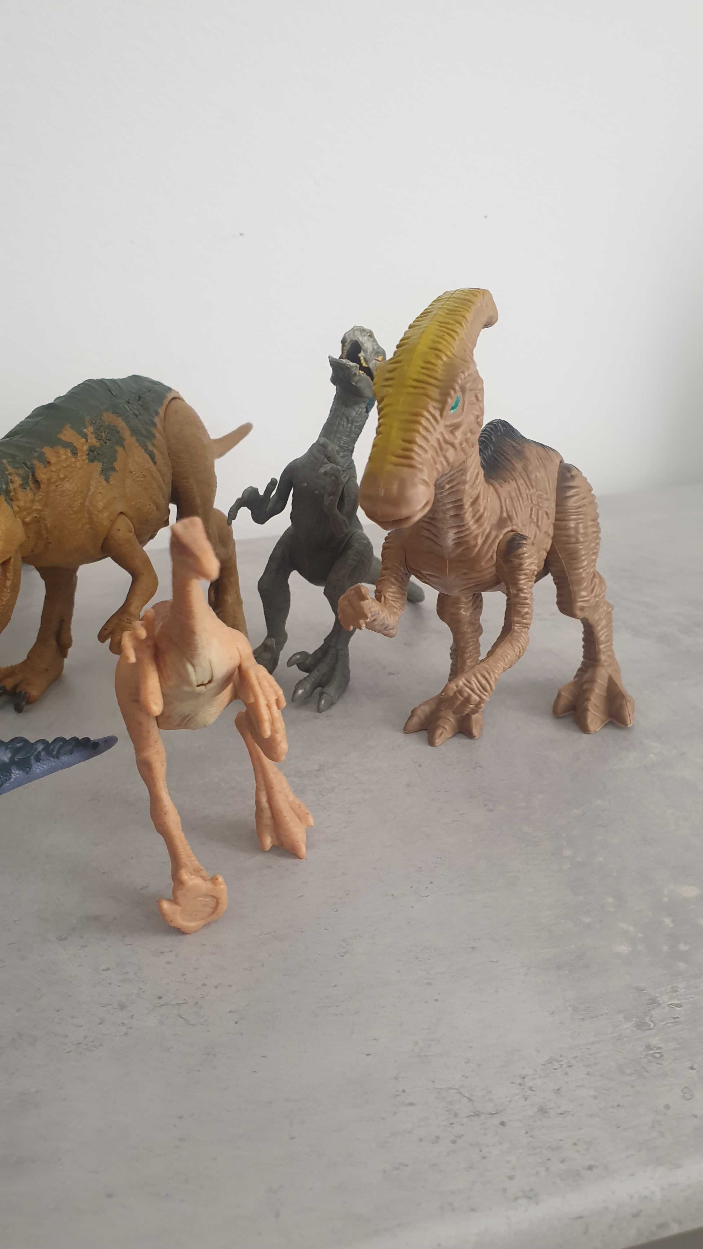 Conjunto de varios dinoussauros