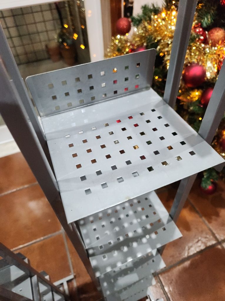 Estantes porta-cds
