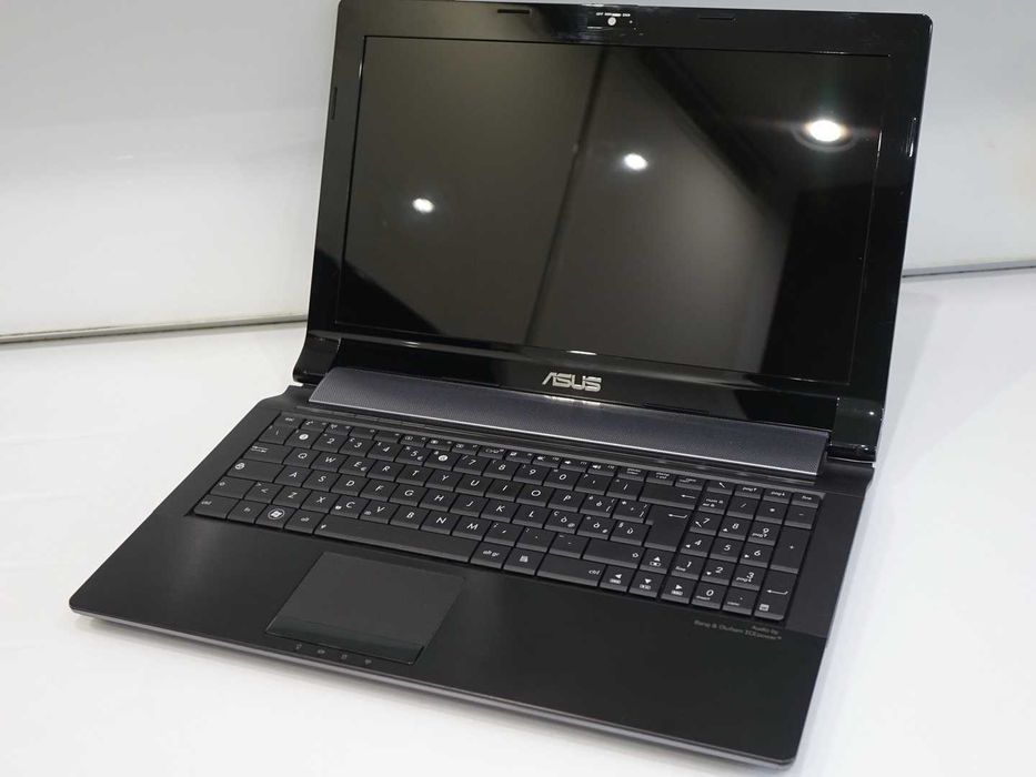 Asus N53J 15.6 FHD, i5, 8, 240gb ssd, Win10, Хороший АКБ, Bang Olufsen