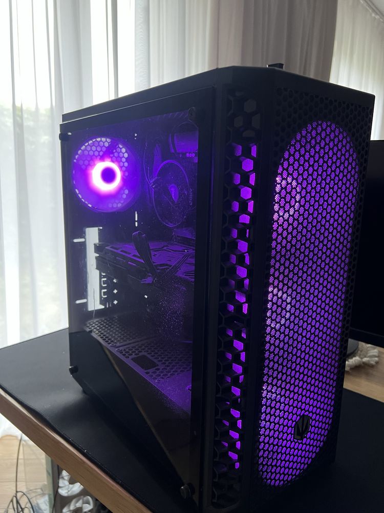 PC RX 6700 XT AMD 5 5600