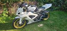 Suzuki GSX-R Suzuki GSX-R 600 K6, na KAT. A2 34kW