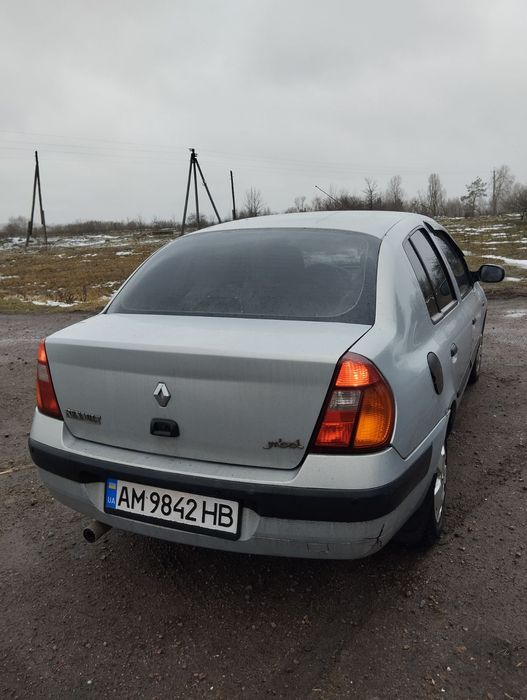 Продам автомобіль.