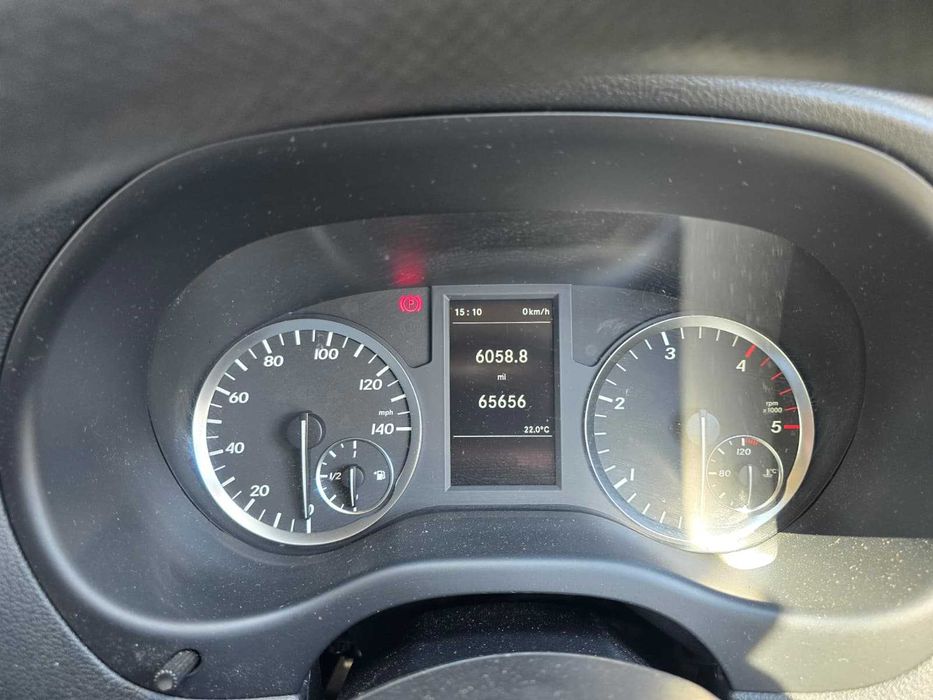 Fantástica Mercedes Vito 114 para venda