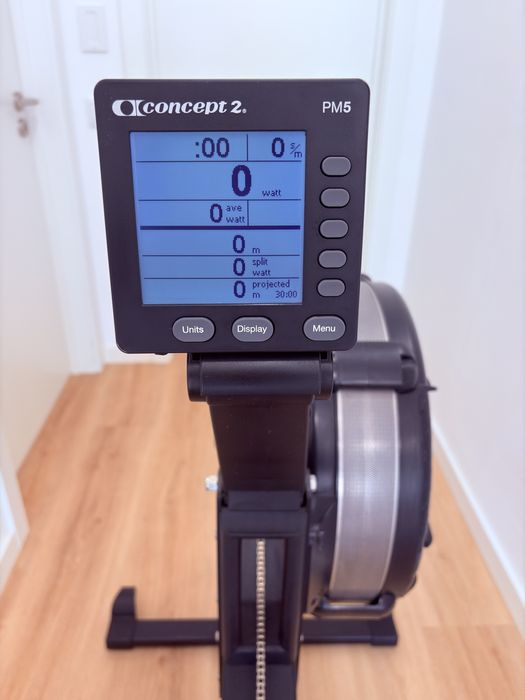 Máquina de remo Concept2 Model D com monitor PM5