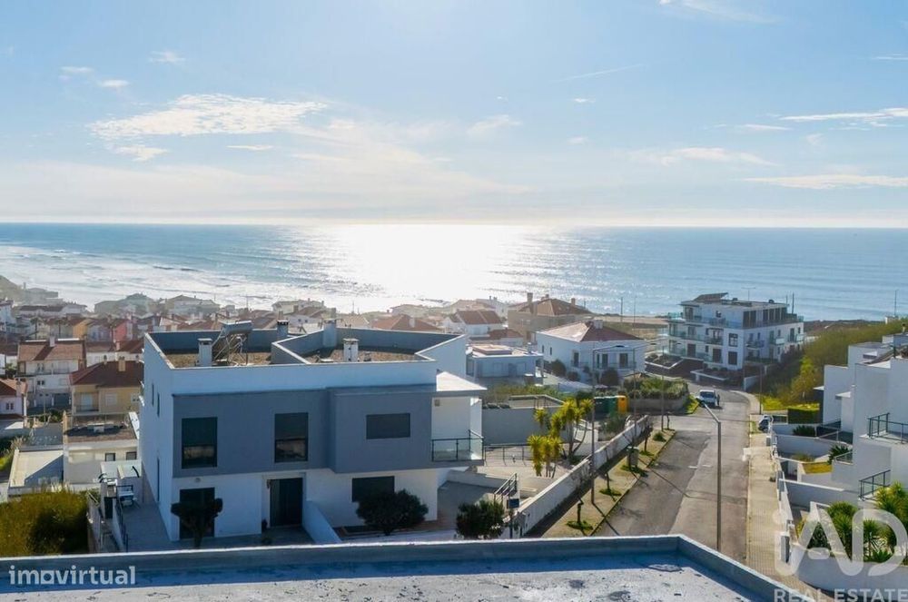 Casa / Villa T4 em Lourinhã e Atalaia de 381,00 m2