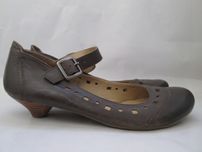 KICKERS półbuty damskie skórzane r. 41