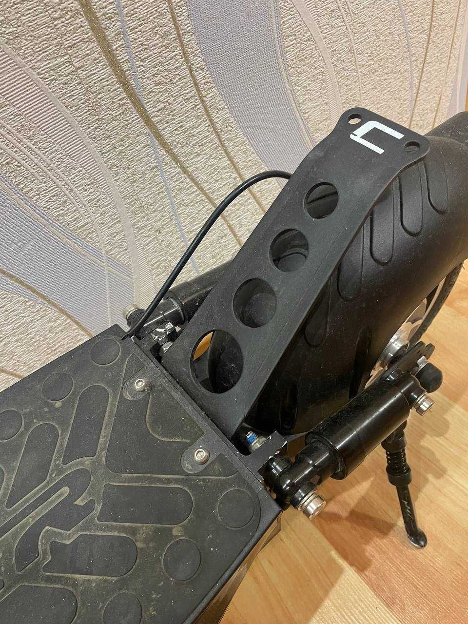 Crosser T4 чорний із сидінням