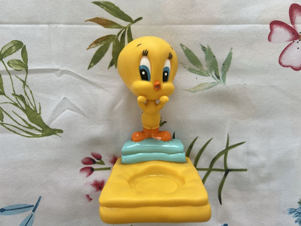 Suporte para copo de utensilios dentarios do Tweety