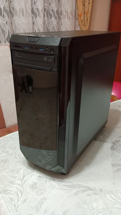 Zestaw komputerowy + gratis encyklopedia zdrowia + gra PC