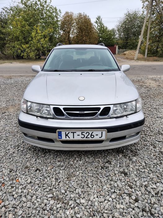 Літак на колесах SAAB 9-5