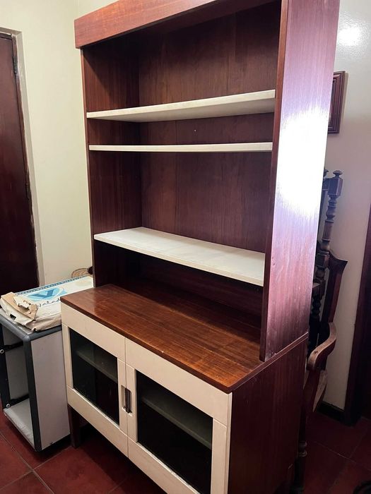 Mobília em bom estado