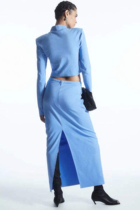 Cos довга бавовняна спідниця з розрізом ззаду