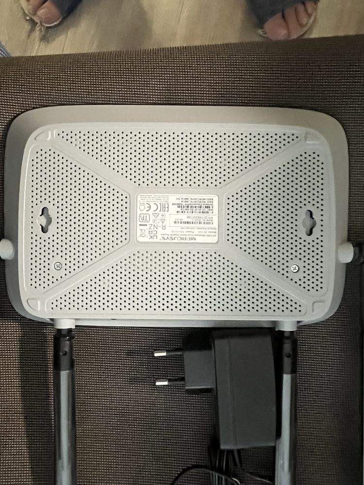 Продам два Wi-Fi роутери Mercusys