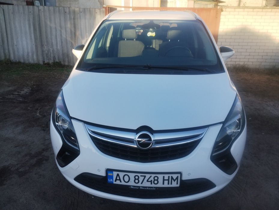 Продам Опель Зафіра в доброму стані